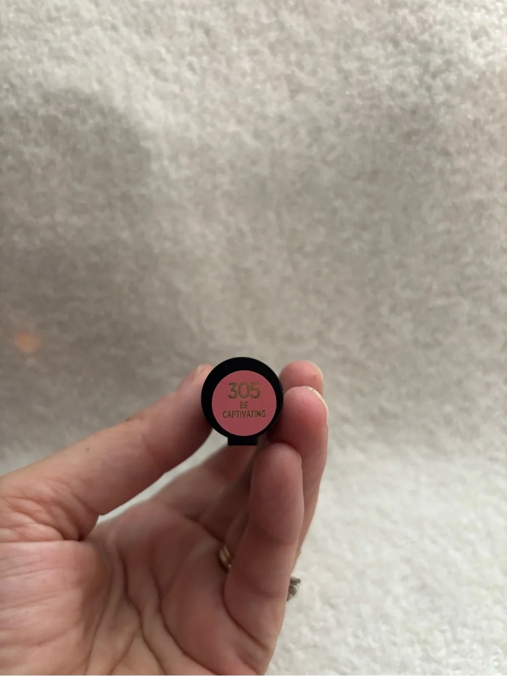 New L’Oréal Paris shade 305 be captivating lipstick